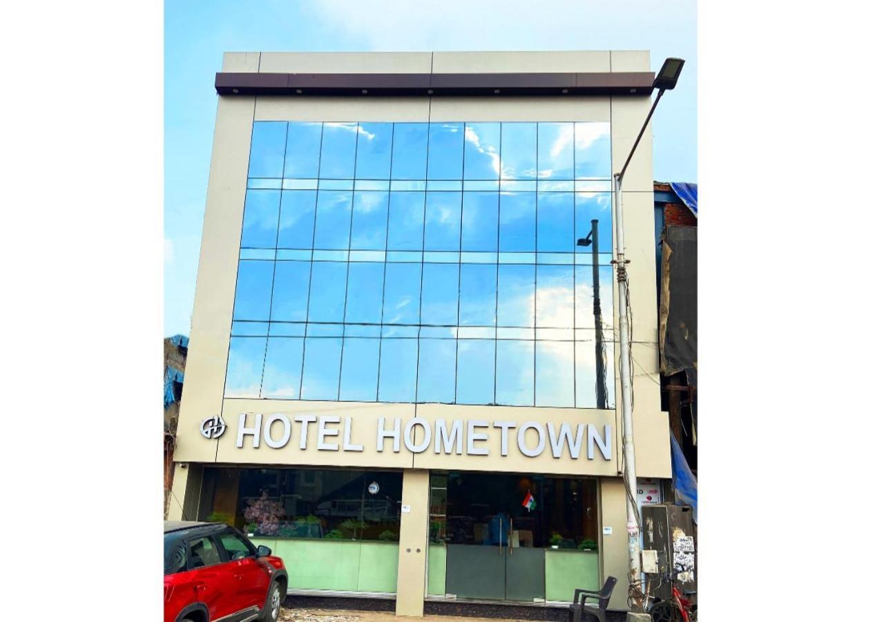 Hotel Hometown Near Us Embassy Bkc Mumbai Dış mekan fotoğraf